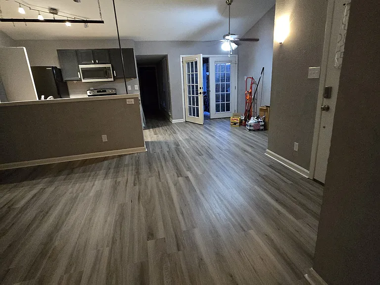 4453 Chapman St — Photo 2