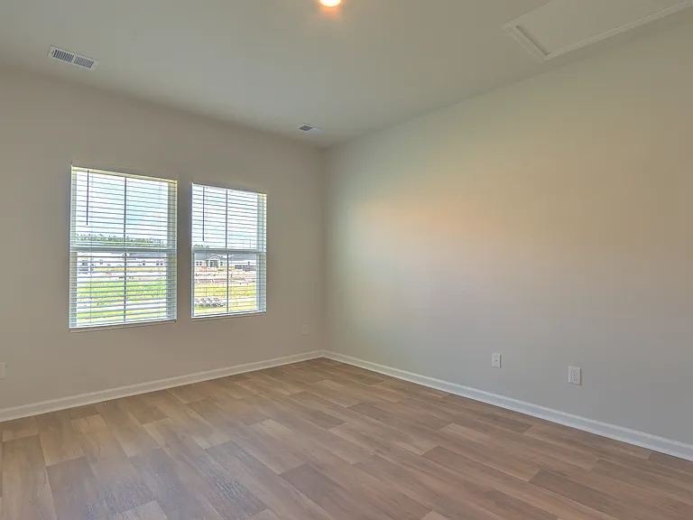 211 River Birch Ln — Photo 18