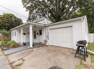 3 Lemoine Ct, West Warwick, RI 02893