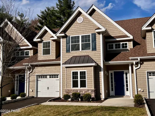 404 Macintosh Way, Matamoras, PA 18336