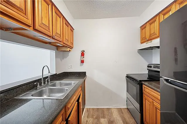 502 Behrman Hwy — Photo 7