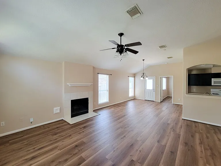 18446 S Wimbledon Dr — Photo 5