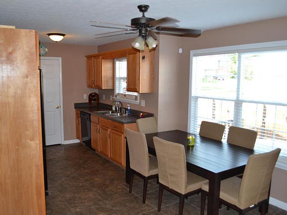 5th image of 114 Pine Glen Cir