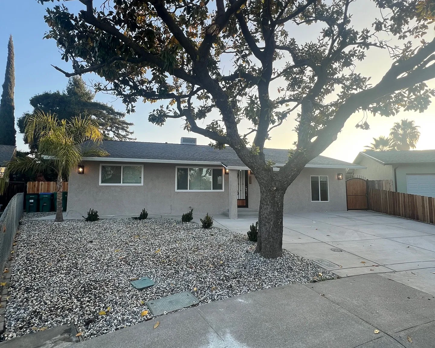 4 bed, 2.5 bath, 1164 sqft, $7,500 — Photo 1