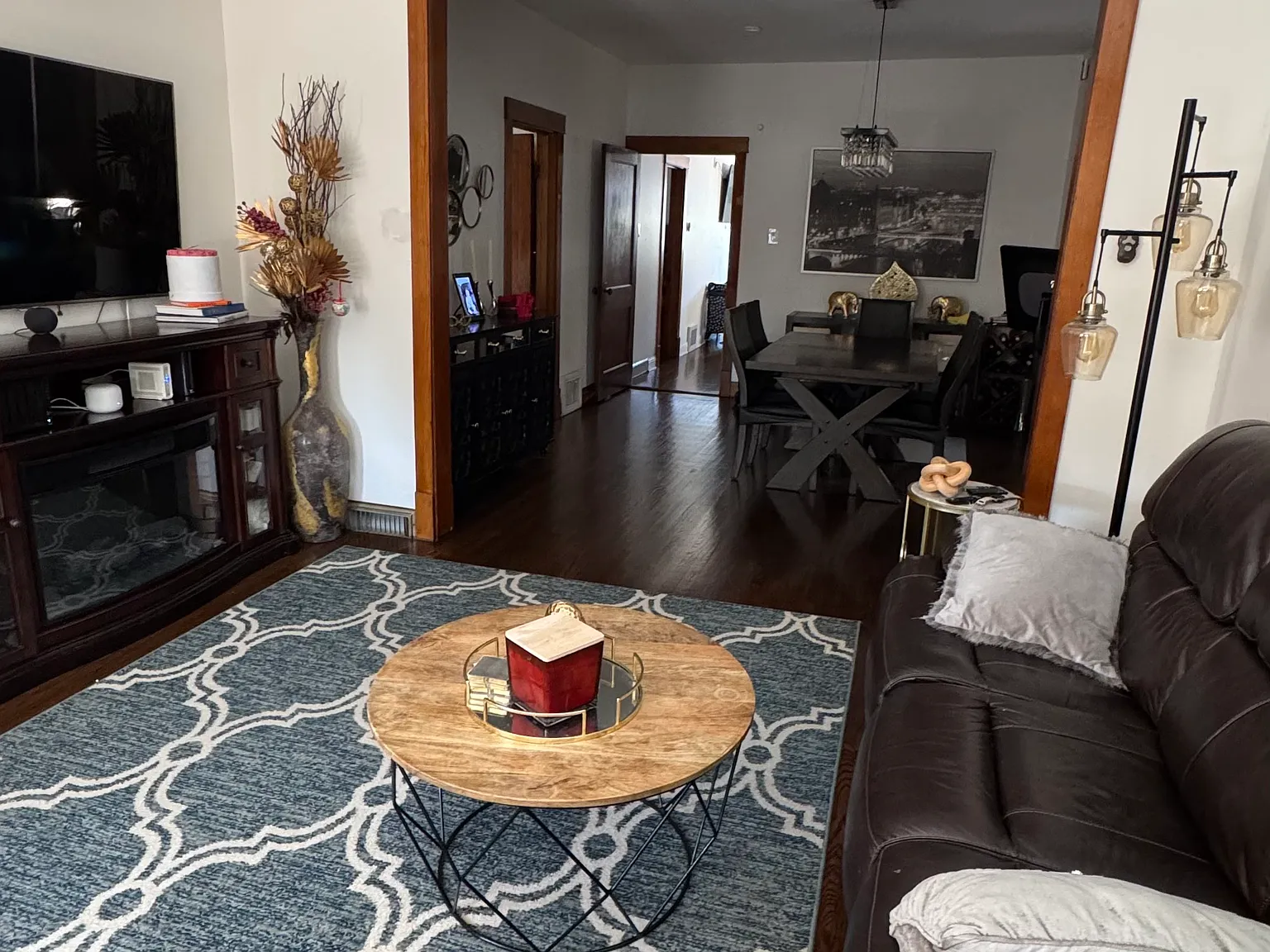 2 bed, 1200 sqft, $2,550 — Photo 2