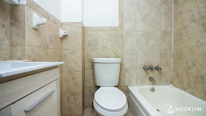 Rented by Nooklyn NYC LLC | media 12