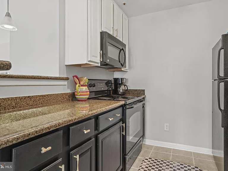 3178 Summit Square Dr #3-D2 — Photo 11