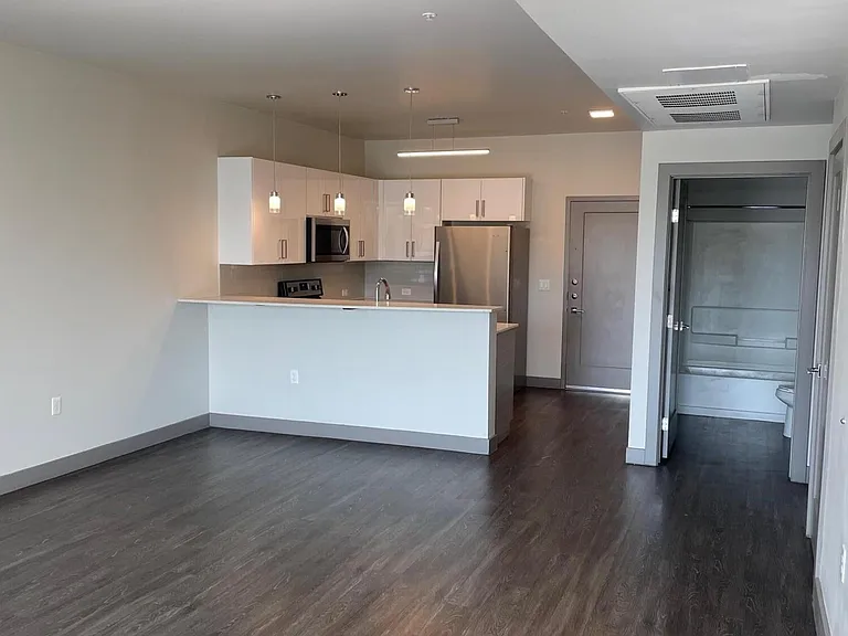 425 W Osborn Rd #404 — Photo 9