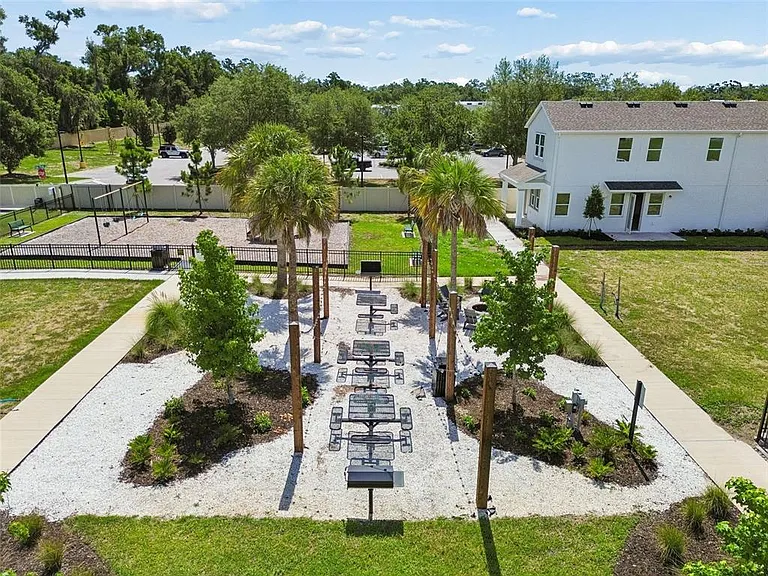 2021 Amelia Bay Pl — Photo 46