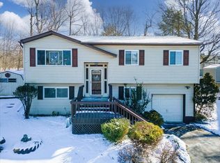 10 Crane Rd, Middletown, NY 10941