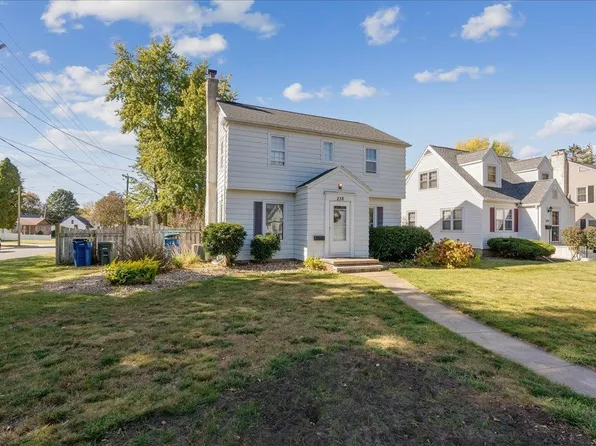 238 Rosebud Ave, Waterloo, IA 50701