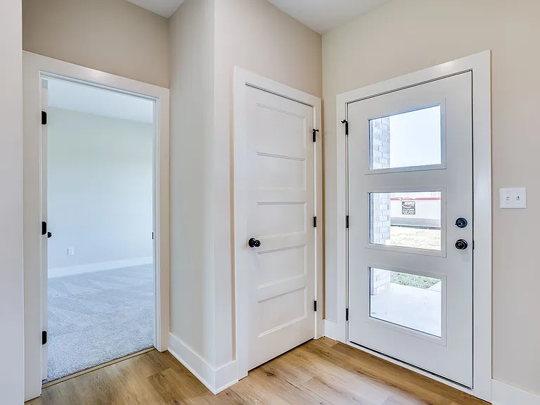 1017 W Long Path St — Photo 3