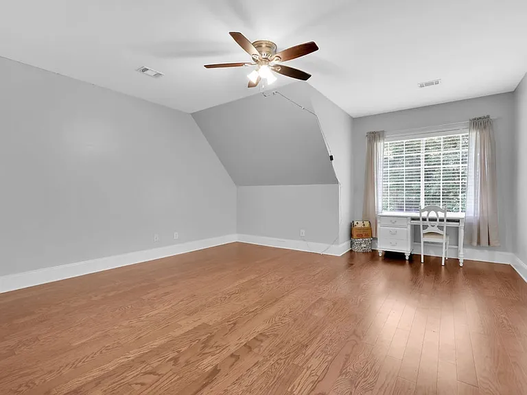 8225 Seven Oaks Dr S — Photo 13