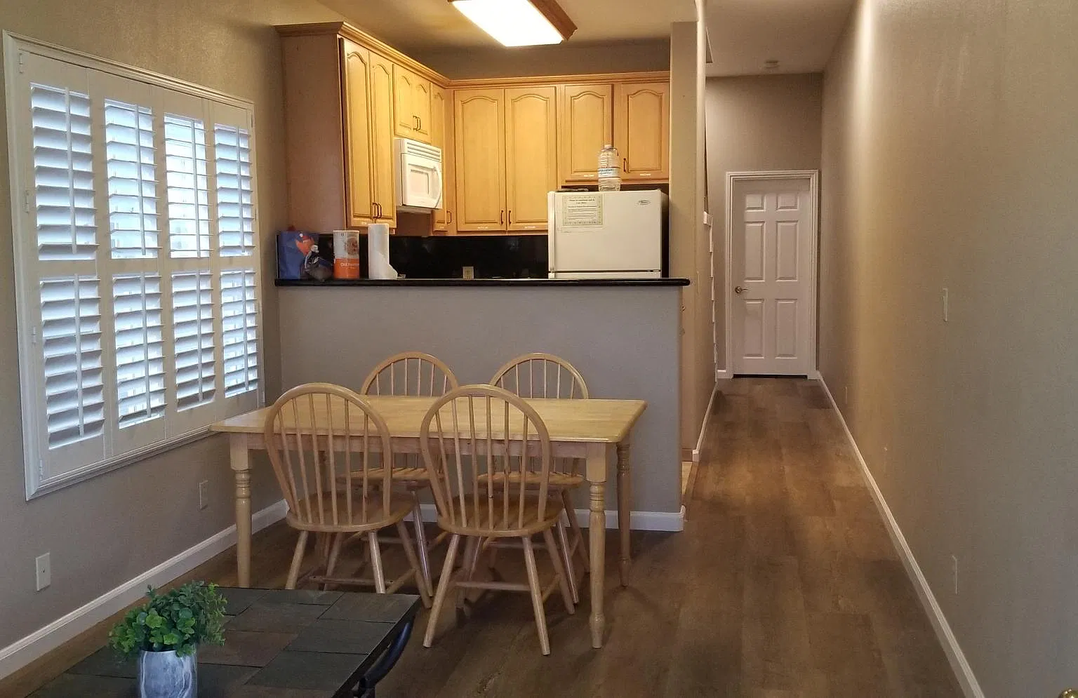 5 bed, 1814 sqft, $1,300 — Photo 2