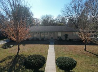 911 Greenhill St, Murfreesboro, TN 37129
