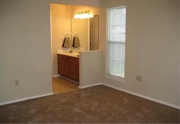 10262 Williford Dr — Photo 6
