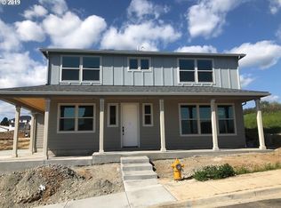 2307 E 6th St, La Center, WA