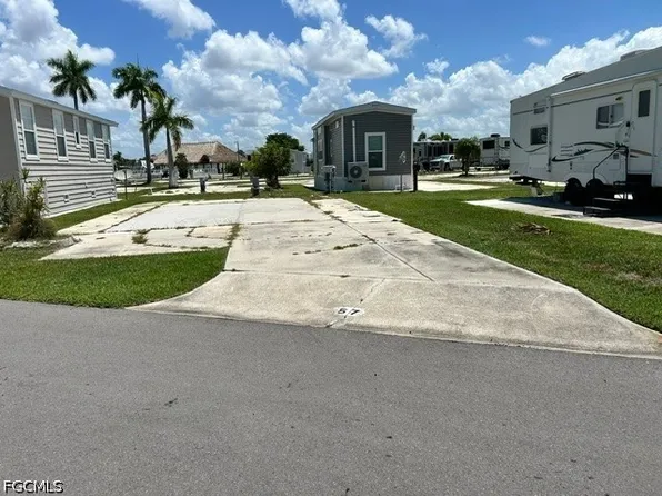 19681 Summerlin Rd #D-57, Fort Myers, FL 33908