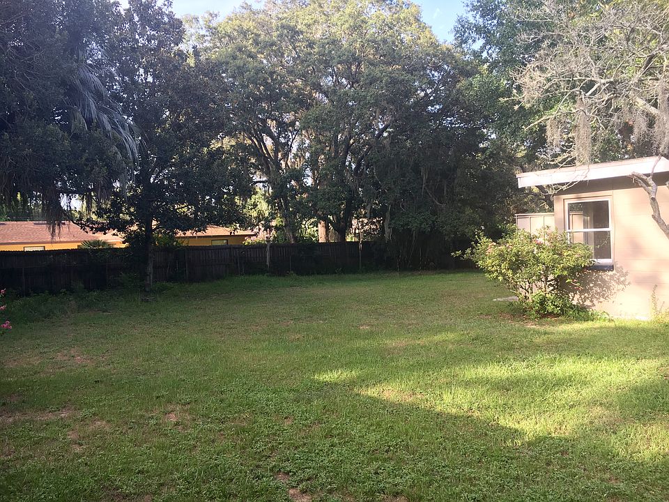2nd image of 1940 W Lake Brantley Rd