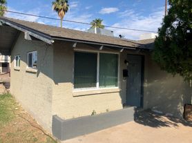 86 W Orchid Ln