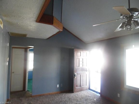 3rd image of 13309 Wainfleet Ave