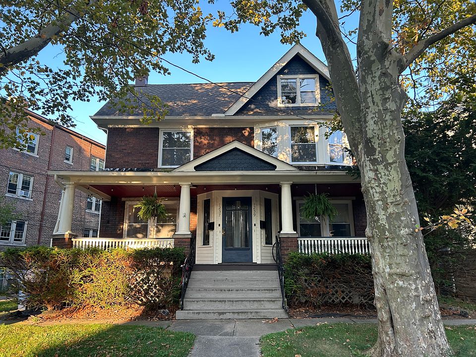 1st image of 1257 Cove Ave #1