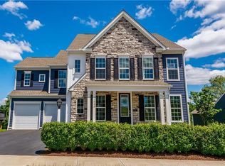 1002 Preserve Ln, Bridgeville, PA 15017