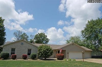 1st image of 125 Stoney Creek Ct