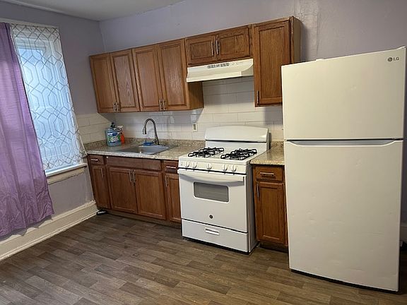 3rd image of 716 Drexel Ave #2