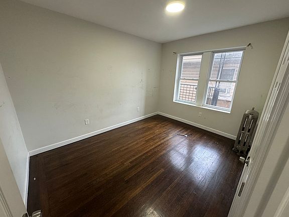5th image of 6 N 21st St #31R
