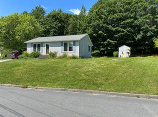 28 Hinkley St, Lisbon, ME 04252