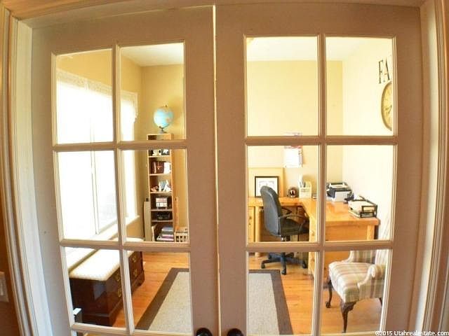 1st image of 370 Old Farm Ln