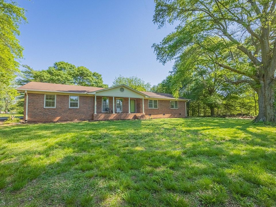 3894 Bowersville Hwy, Bowersville, GA 30516 MLS 10152150 Zillow