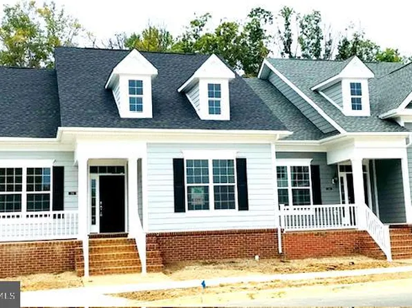294 Buckeye Cir, La Plata, MD 20646