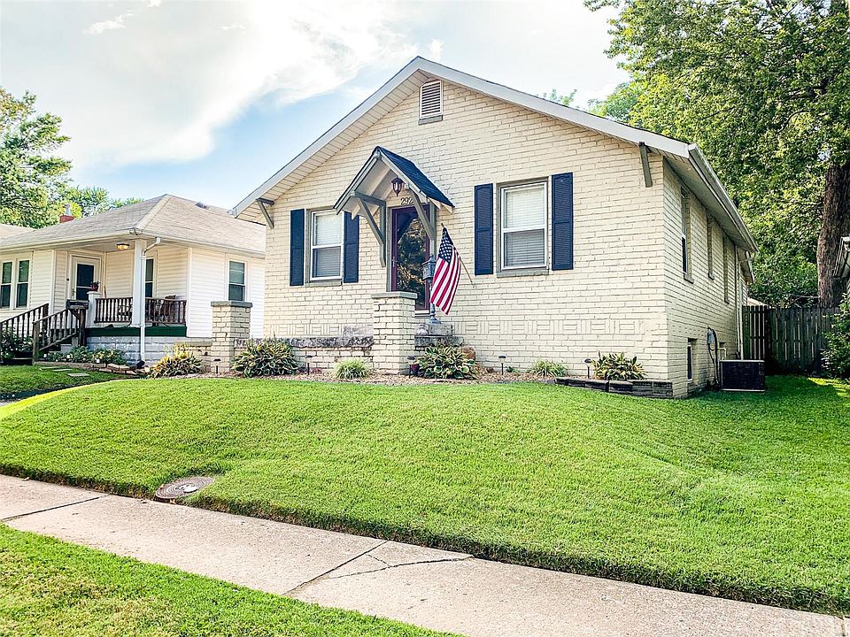 1st image of 2923 Marshall Ave