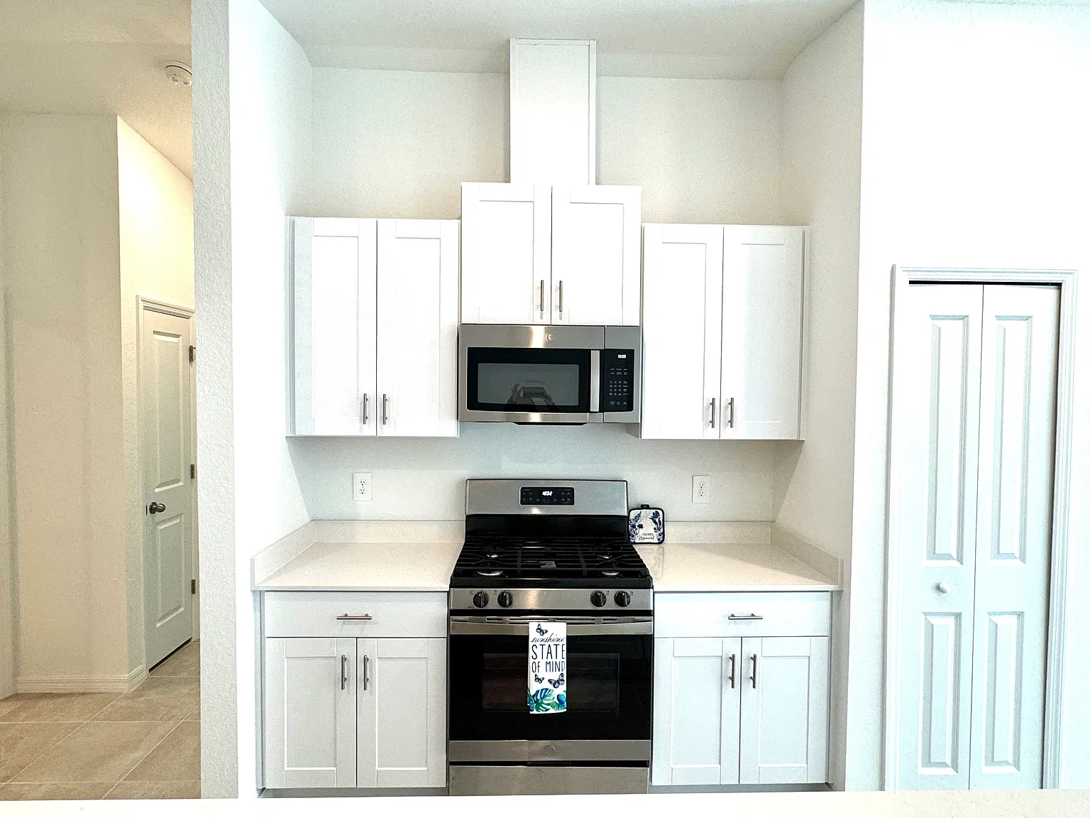 3 bed, 1450 sqft, $2,925 — Photo 4