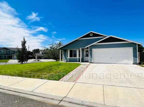 4010 Dartmoor Ln, Pasco, WA 99301