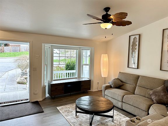 4th image of 5506 NE 75th Avenue