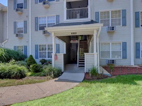 1313 Bedford Dr, Pequannock Twp., NJ 07444