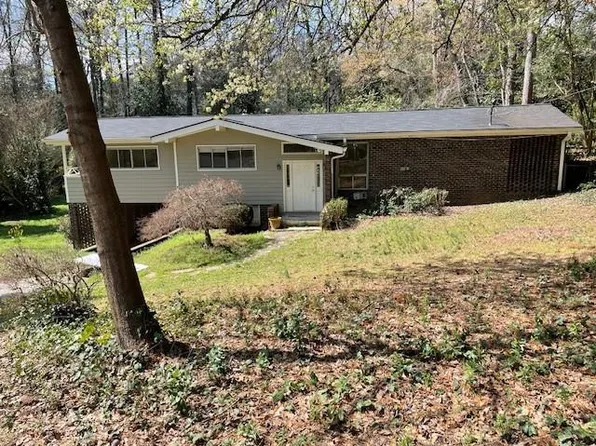 6840 Sunny Brook Ln, Sandy Springs, GA 30328