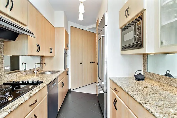 Sold by Keller Williams NYC | media 4