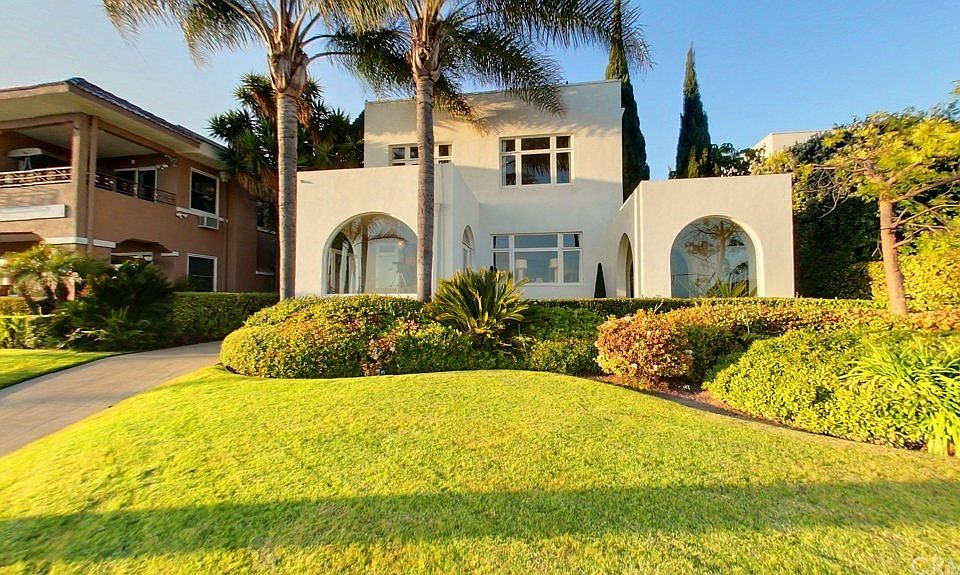 1st image of 2749 E Ocean Blvd