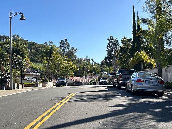 4th image of 27052 La Paja Ln