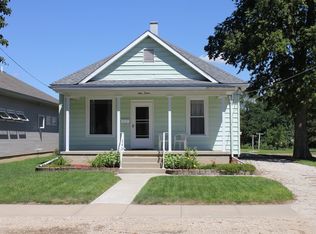 912 Charles St, Streator, IL 61364