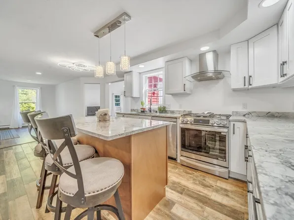 77 Stoney Hill Rd, Shrewsbury, MA 01545