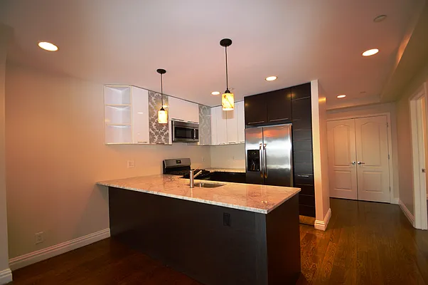 Rented by Laffey Real Estate | media 10