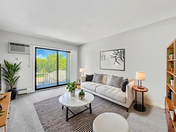 Welcome to Equinox Apartments