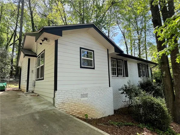 2032 S Akin Dr NE, Atlanta, GA 30345