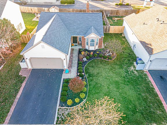 3rd image of 971 Schauer Dr
