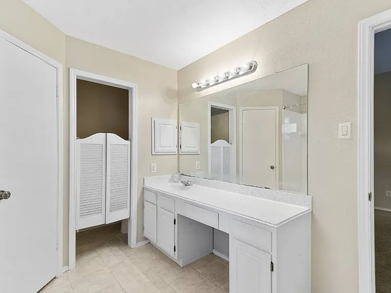 18067 Garden Manor Dr — Photo 9